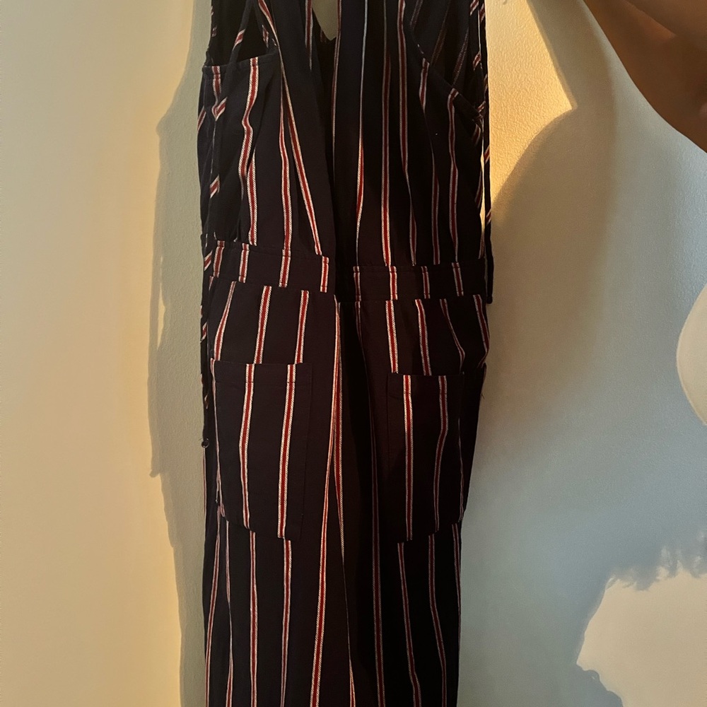 Jumpsuit - Picture 5 of 5